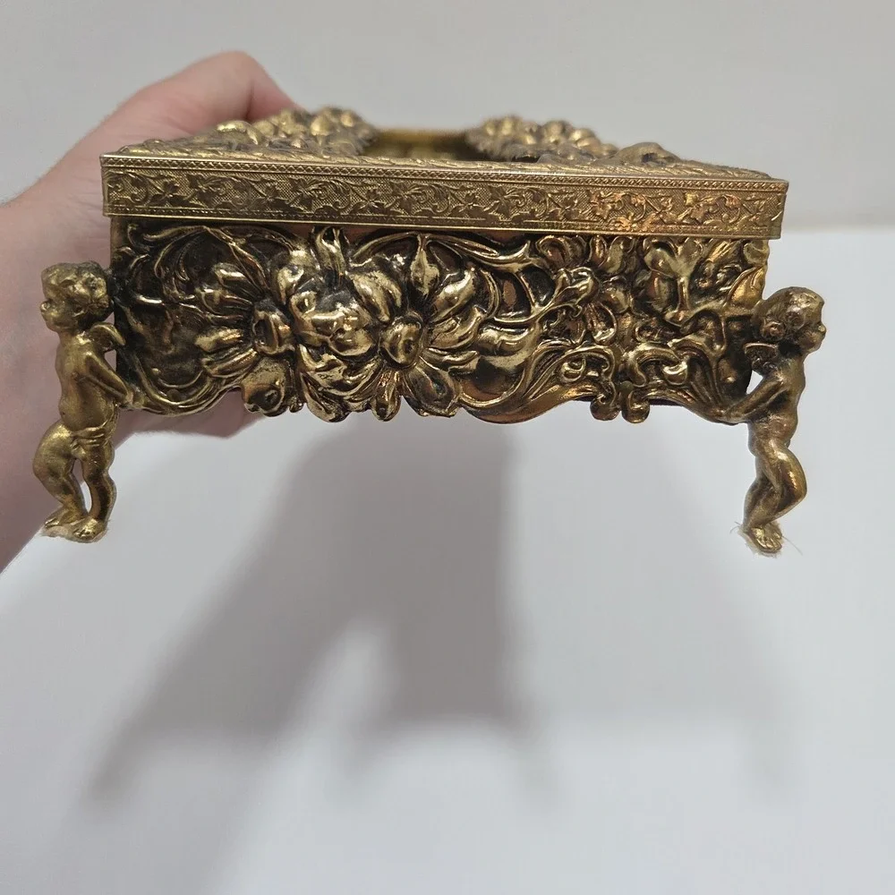 Vintage Cherub Angel Footed Tissue Box Vanity Gold Tone Ormolu
